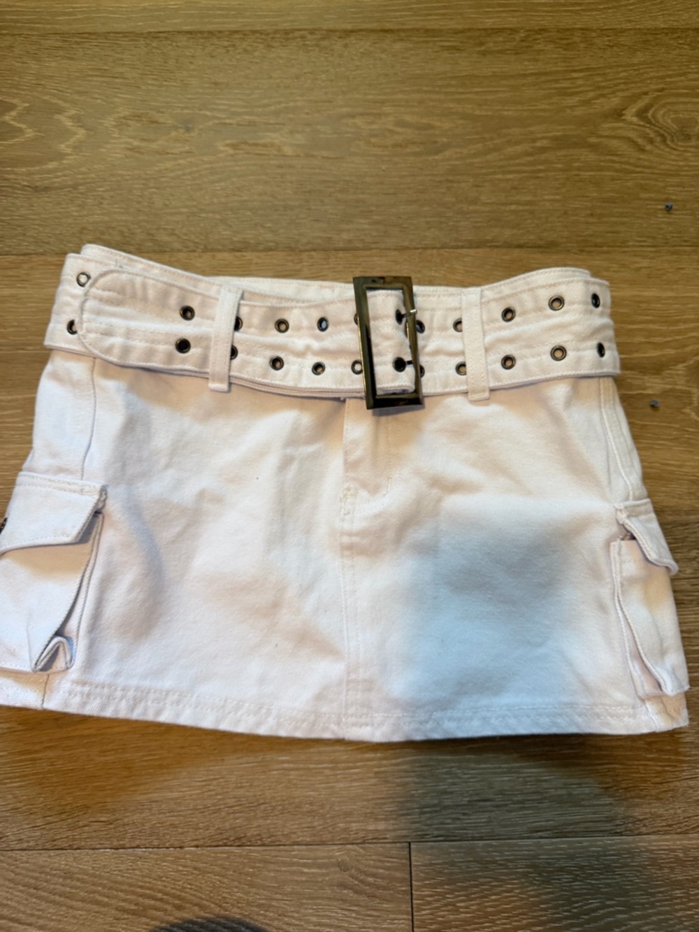 Princess Polly iconic cargo white mini skirt - Picture 3 of 5